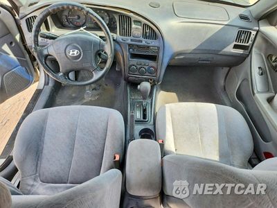 Zdjęcie 8 z 12 samochodu: 2005 HYUNDAI ELANTRA GLS VIN:KMHDN46D15U043326 - miniatura