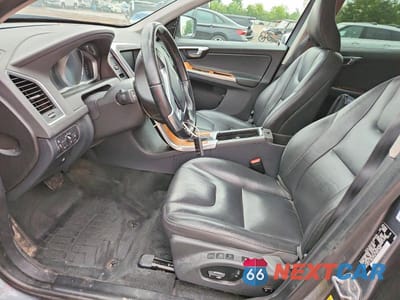 Zdjęcie 7 z 12 samochodu: 2017 VOLVO XC60 T5 INSCRIPTION VIN:YV440MRU2H2082325 - miniatura