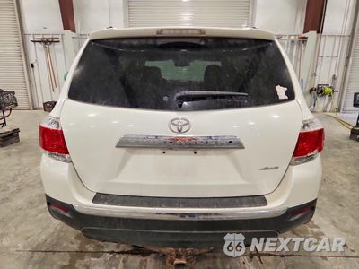 Zdjęcie 6 z 13 samochodu: 2012 TOYOTA HIGHLANDER SE VIN:5TDBK3EH2CS112450 - miniatura