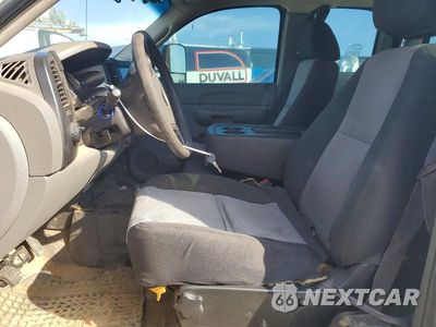 Zdjęcie 7 z 12 samochodu: 2009 CHEVROLET SILVERADO K3500 VIN:1GBHK79K19E161973 - miniatura