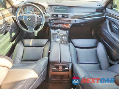 Zdjęcie 8 z 12 samochodu: 2011 BMW 550 I VIN:WBAFR9C51BDE81755 - miniatura
