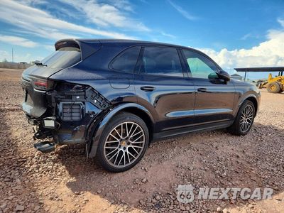 Trzecie zdjęcie samochodu z tyłu: 2022 PORSCHE CAYENNE VIN:WP1AA2AY9NDA05892 - miniatura