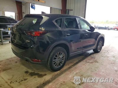 Trzecie zdjęcie samochodu z tyłu: 2017 MAZDA CX-5 TOURING VIN:JM3KFBCL1H0170038 - miniatura