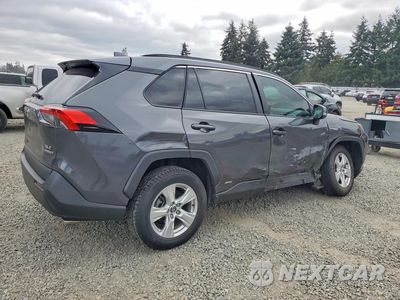 Trzecie zdjęcie samochodu z tyłu: 2021 TOYOTA RAV4 HYBRID XLE VIN:4T3R6RFV5MU013311 - miniatura