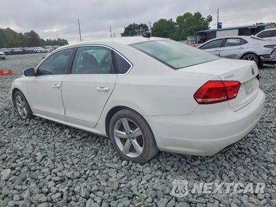 Drugie zdjęcie samochodu z przodu: 2013 VOLKSWAGEN PASSAT SE VIN:1VWBH7A33DC066059 - miniatura