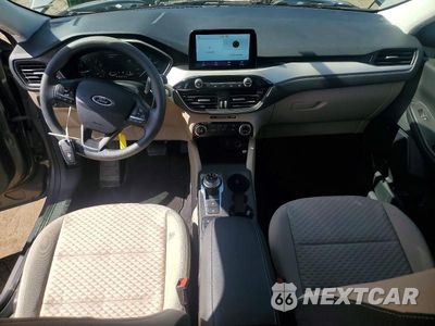 Zdjęcie 8 z 13 samochodu: 2021 FORD ESCAPE SE VIN:1FMCU0G67MUA48374 - miniatura