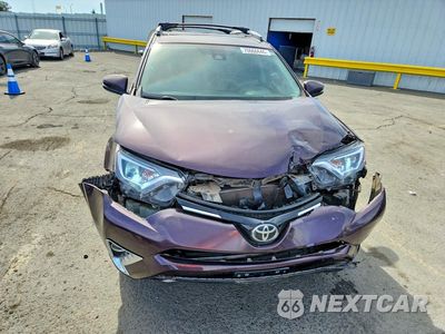 Piąte zdjęcie samochodu w środku: 2017 TOYOTA RAV4 XLE VIN:2T3RFREV9HW582511 - miniatura