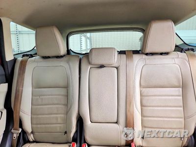 Zdjęcie 10 z 13 samochodu: 2018 FORD ESCAPE SEL VIN:1FMCU9HD8JUB53485 - miniatura