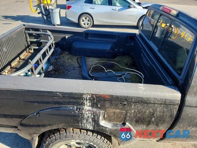 Zdjęcie 10 z 12 samochodu: 2004 NISSAN FRONTIER XE-V6 VIN:1N6ED26Y24C458188 - miniatura