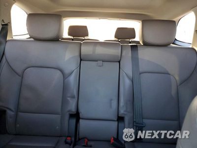 Zdjęcie 10 z 14 samochodu: 2017 HYUNDAI SANTA FE SE ULTIMATE VIN:KM8SRDHF6HU179675 - miniatura