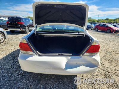 Zdjęcie 6 z 12 samochodu: 2005 TOYOTA CAMRY SE VIN:4T1BE32K65U570767 - miniatura