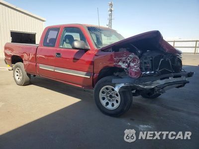 Czwarte zdjęcie samochodu z boku: 2005 CHEVROLET SILVERADO C1500 VIN:1GCEC19V45Z105693 - miniatura