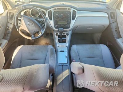 Zdjęcie 8 z 14 samochodu: 2006 TOYOTA HIGHLANDER HYBRID VIN:JTEEW21A060023953 - miniatura