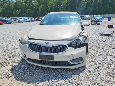 Piąte zdjęcie samochodu w środku: 2014 KIA FORTE LX VIN:KNAFK4A61E5189120 - miniatura