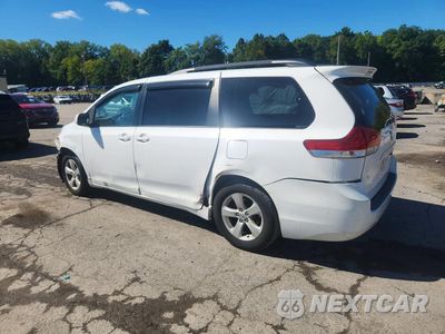 Drugie zdjęcie samochodu z przodu: 2013 TOYOTA SIENNA VIN:5TDKK3DC6DS324209 - miniatura