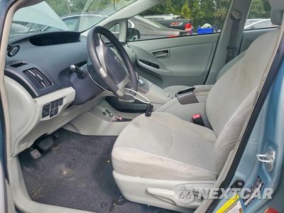 Zdjęcie 7 z 12 samochodu: 2012 TOYOTA PRIUS THREE VIN:JTDKN3DU2C5433481 - miniatura
