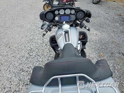 Zdjęcie 6 z 9 samochodu: 2020 HARLEY-DAVIDSON FLHTK VIN:1HD1KEF10LB641250 - miniatura