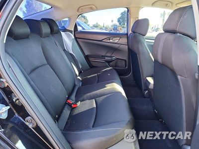 Zdjęcie 10 z 12 samochodu: 2020 HONDA CIVIC LX VIN:19XFC2F63LE212170 - miniatura