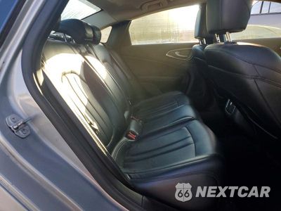 Zdjęcie 10 z 12 samochodu: 2015 CHRYSLER 200 C VIN:1C3CCCCB2FN643520 - miniatura