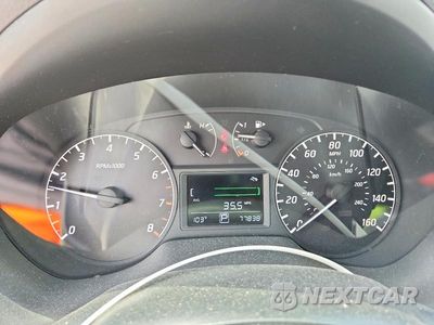Zdjęcie 9 z 12 samochodu: 2017 NISSAN SENTRA S VIN:3N1AB7AP0HY241094 - miniatura
