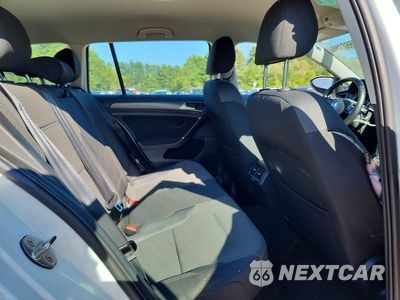 Zdjęcie 10 z 12 samochodu: 2018 VOLKSWAGEN GOLF SPORTWAGEN S VIN:3VW117AU6JM766046 - miniatura