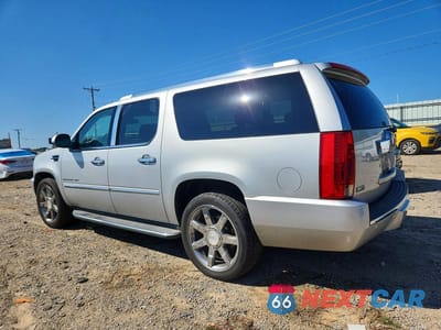 Drugie zdjęcie samochodu z przodu: 2011 CADILLAC ESCALADE ESV LUXURY VIN:1GYS4HEF5BR139249 - miniatura