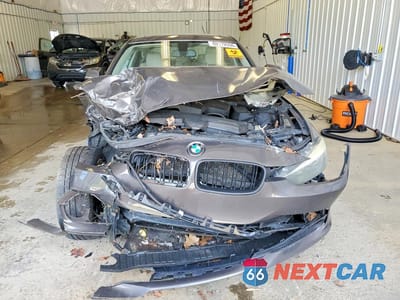 Piąte zdjęcie samochodu w środku: 2015 BMW 3ER XI SULEV VIN:WBA3B5G53FNS11692 - miniatura