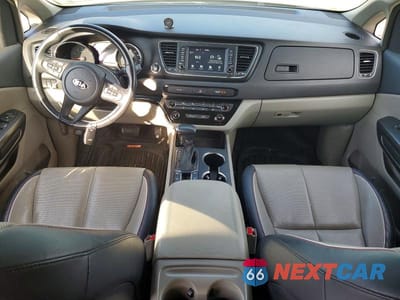 Zdjęcie 8 z 13 samochodu: 2019 KIA SEDONA EX VIN:KNDMB5C1XK6517187 - miniatura