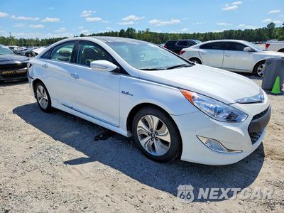 Czwarte zdjęcie samochodu z boku: 2015 HYUNDAI SONATA HYBRID LIMITED VIN:KMHEC4A45FA108408 - miniatura