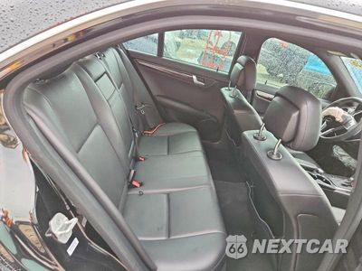Zdjęcie 10 z 13 samochodu: 2014 MERCEDES-BENZ C 250 VIN:WDDGF4HB0EA958685 - miniatura