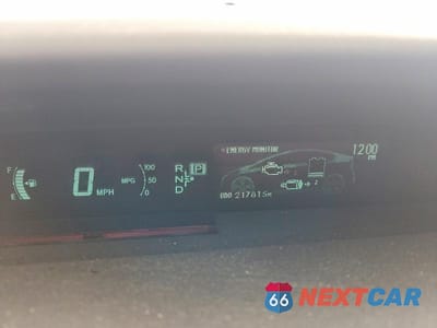 Zdjęcie 9 z 12 samochodu: 2010 TOYOTA PRIUS IV VIN:JTDKN3DU3A0101303 - miniatura