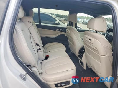 Zdjęcie 10 z 12 samochodu: 2021 BMW X7 XDRIVE40I VIN:5UXCW2C08M9F34336 - miniatura
