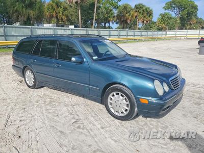 Czwarte zdjęcie samochodu z boku: 2002 MERCEDES-BENZ E-CLASS E320 VIN:WDBJH65J82B420998 - miniatura