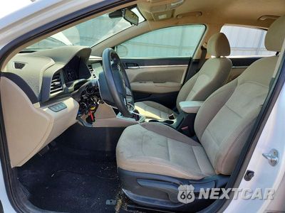 Zdjęcie 7 z 12 samochodu: 2019 HYUNDAI ELANTRA SEL VIN:5NPD84LF3KH477884 - miniatura