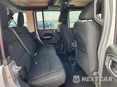 Zdjęcie 10 z 12 samochodu: 2018 JEEP WRANGLER UNLIMITED SPORT VIN:1C4HJXDNXJW206858 - miniatura
