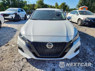 Piąte zdjęcie samochodu w środku: 2020 NISSAN ALTIMA S VIN:1N4BL4BV9LC217197 - miniatura