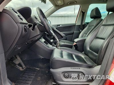 Zdjęcie 7 z 14 samochodu: 2010 VOLKSWAGEN TIGUAN SE VIN:WVGBV7AX3AW000518 - miniatura