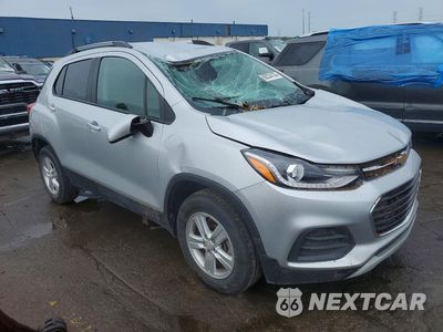 Czwarte zdjęcie samochodu z boku: 2021 CHEVROLET TRAX 1LT VIN:KL7CJPSM5MB368717 - miniatura