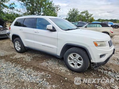 Czwarte zdjęcie samochodu z boku: 2014 JEEP GRAND CHEROKEE LAREDO VIN:1C4RJFAG3EC159863 - miniatura