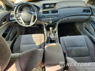 Zdjęcie 8 z 12 samochodu: 2009 HONDA ACCORD LX VIN:1HGCP26349A197933 - miniatura