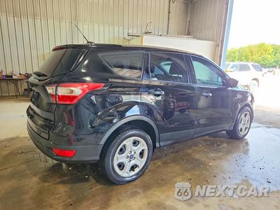 Trzecie zdjęcie samochodu z tyłu: 2017 FORD ESCAPE S VIN:1FMCU0F79HUB71531 - miniatura