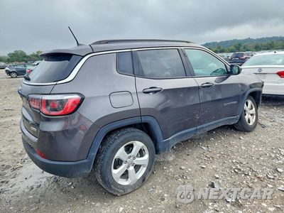 Trzecie zdjęcie samochodu z tyłu: 2018 JEEP COMPASS LATITUDE VIN:3C4NJDBB8JT355592 - miniatura