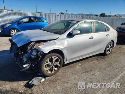 2020 KIA FORTE LXS 3KPF24AD7LE246052 - główne zdjęcie licytacji z USA - miniatura