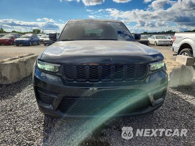 Piąte zdjęcie samochodu w środku: 2023 JEEP GRAND CHEROKEE LAREDO VIN:1C4RJHAG5P8889825 - miniatura