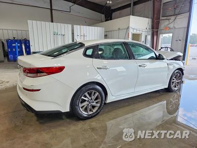 Trzecie zdjęcie samochodu z tyłu: 2020 KIA OPTIMA LX VIN:5XXGT4L32LG415701 - miniatura