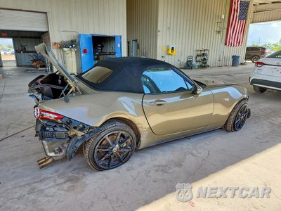 Trzecie zdjęcie samochodu z tyłu: 2023 MAZDA MX-5 MIATA GRAND TOURING VIN:JM1NDAD72P0555386 - miniatura