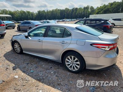 Drugie zdjęcie samochodu z przodu: 2020 TOYOTA CAMRY LE VIN:4T1C11AKXLU918802 - miniatura