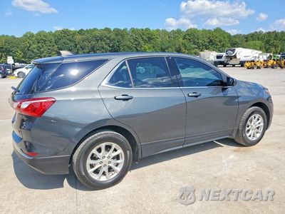Trzecie zdjęcie samochodu z tyłu: 2020 CHEVROLET EQUINOX LT VIN:2GNAXUEV8L6214930 - miniatura