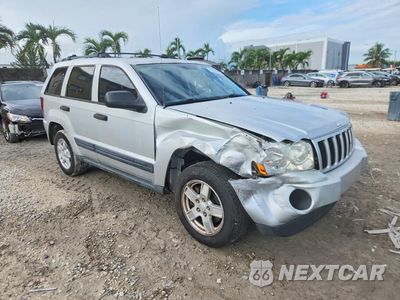 Czwarte zdjęcie samochodu z boku: 2005 JEEP GRAND CHEROKEE LAREDO VIN:1J4GS48K35C700939 - miniatura