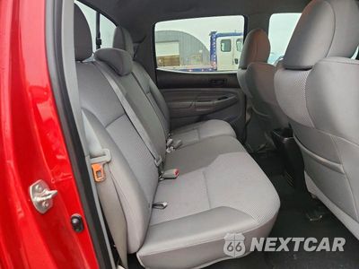 Zdjęcie 10 z 12 samochodu: 2013 TOYOTA TACOMA V6 VIN:3TMLU4EN7DM107174 - miniatura